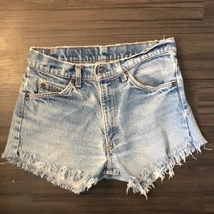Levi high rise shorts